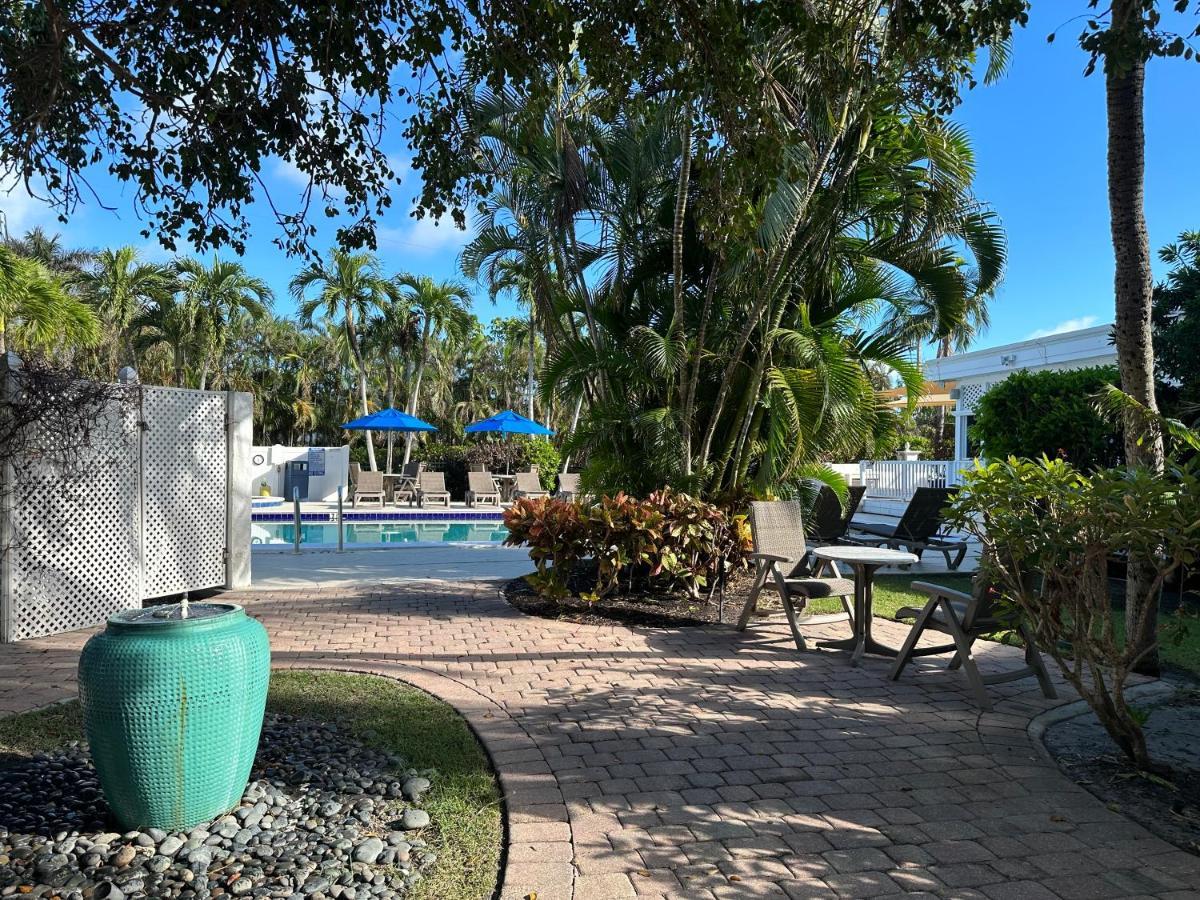 Olde Marco Inn Marco Island Exteriör bild